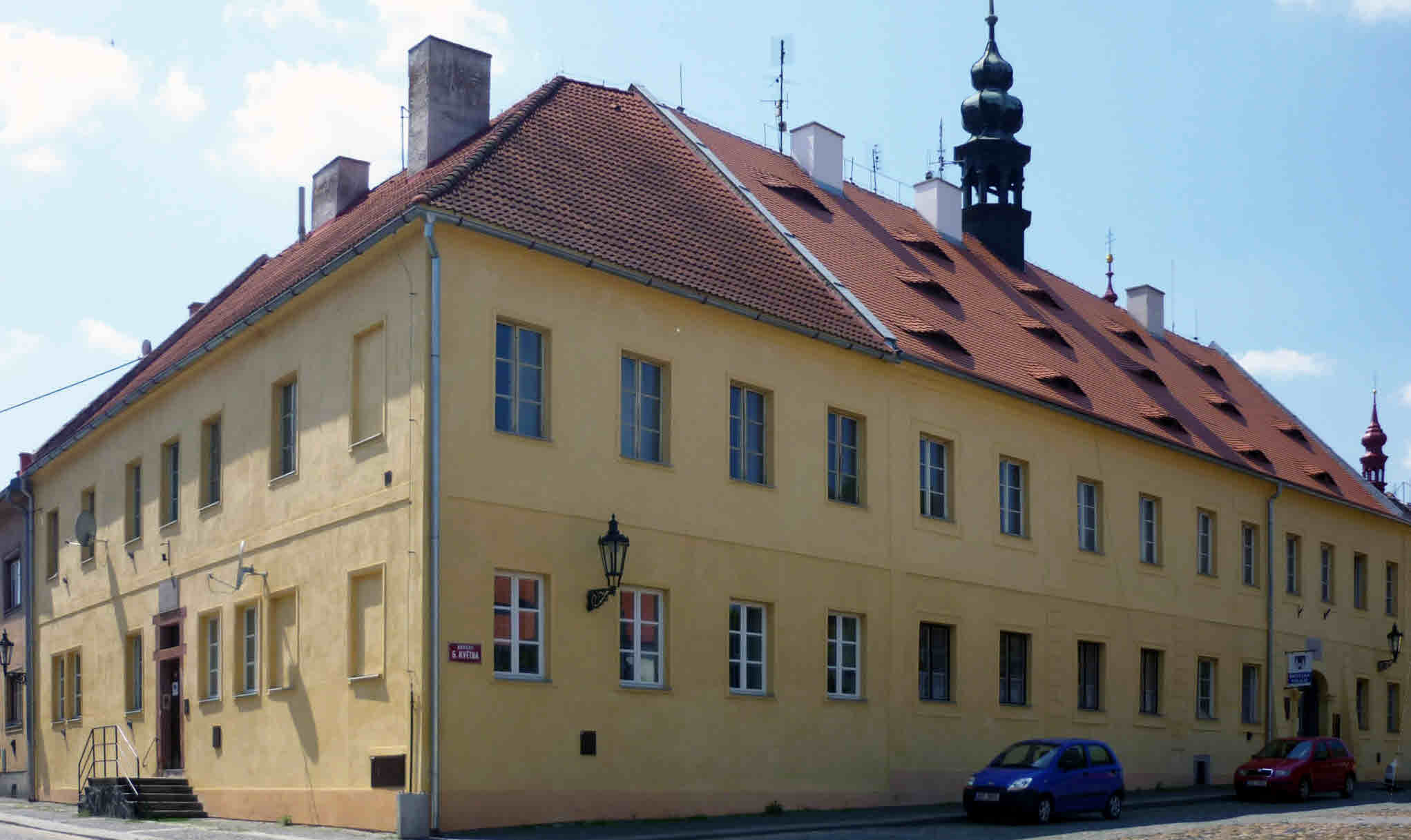Staré gymnázium v Žatci, místo možného domicilu pro muzeum Jana