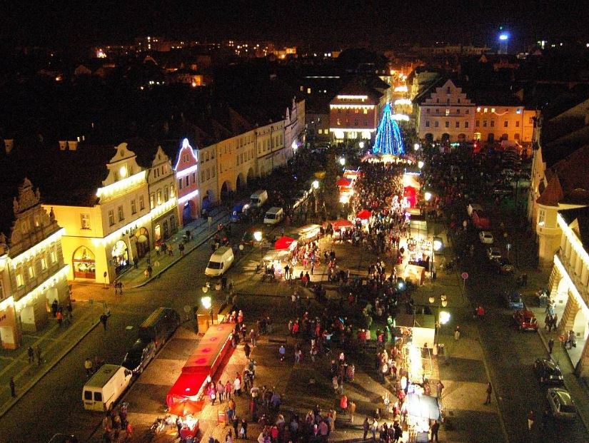 Saazer Weihnachtsmarkt 2013 (Hynek Dlouhy, Denik)